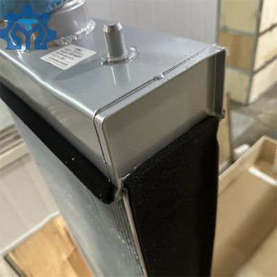 D155A-6 Bulldozer Radiator 17A-03-41113 17A-03-41114 WATER TANK RADIATOR